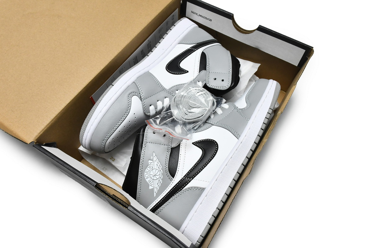 Air Jordan 1 Mid 'Light Smoke Grey' 554724-078 - Image 2